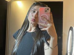 MaddyCarina - female with brown hair and  big tits webcam at xLoveCam