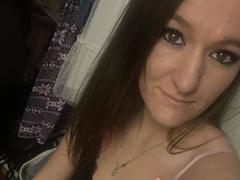 MaddyLoue from xLoveCam