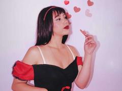 MaddyMills - female with red hair and  small tits webcam at xLoveCam