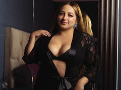 ElenaMoretti - blond female with  big tits webcam at LiveJasmin