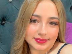 ElenaMoretti - blond female with  big tits webcam at LiveJasmin