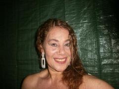 MadelaineLu - female with brown hair and  small tits webcam at xLoveCam