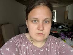 MadeleineKittie - female with brown hair and  small tits webcam at xLoveCam