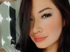 MadeleineWhitmore - female with black hair and  big tits webcam at xLoveCam