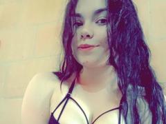 MadelineMR - female webcam at xLoveCam