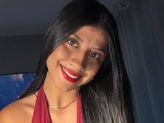 MadinssonGrey - female with black hair webcam at xLoveCam