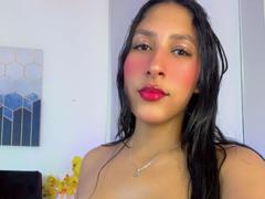 MadisonReyes - female with brown hair webcam at xLoveCam