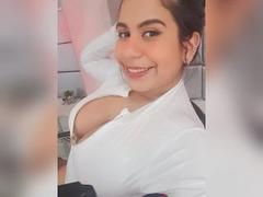 MadisonWell - female with black hair and  big tits webcam at LiveJasmin