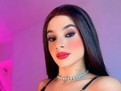 MadixonHot - shemale with brown hair webcam at xLoveCam