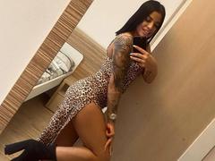 MadiySony - female webcam at xLoveCam