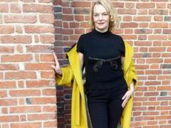 hairyElana - blond female with  big tits webcam at LiveJasmin
