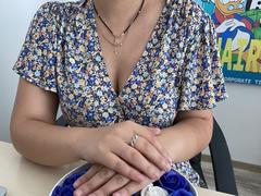 Madrinia - female with brown hair webcam at xLoveCam