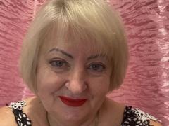 MadyAllav - blond female webcam at xLoveCam