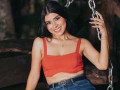 MafeMora - female with black hair webcam at xLoveCam