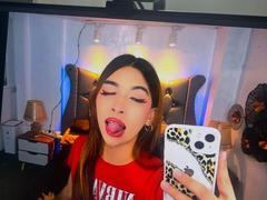 Magesticcock-hot - female with black hair webcam at xLoveCam