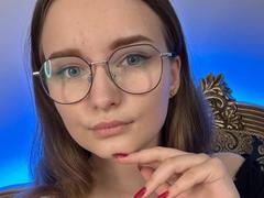 MagikPeachh - female webcam at xLoveCam