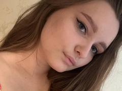 MagikPeachh - female webcam at xLoveCam