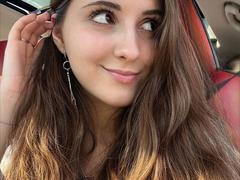 MaisieVandenberghe - female with black hair and  big tits webcam at xLoveCam