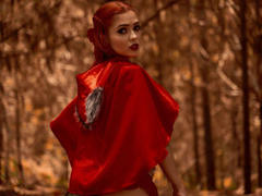 MaisyWarner - female with black hair and  small tits webcam at ImLive