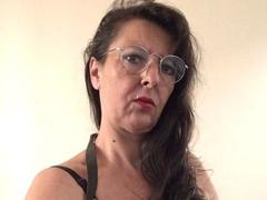 MaitresseElsa - female with black hair webcam at xLoveCam