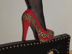 MaitresseGina-hot - female with brown hair webcam at xLoveCam