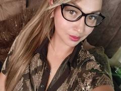 MaiyaJonesy - female webcam at xLoveCam