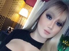 MajesticTransCummer - shemale with black hair and  small tits webcam at xLoveCam