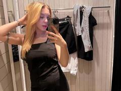 MakSisisia - blond female with  big tits webcam at xLoveCam