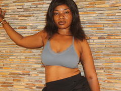 Makena69 - female webcam at xLoveCam