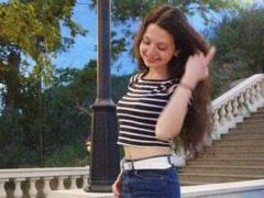 MalaniSweety - female with brown hair and  small tits webcam at ImLive