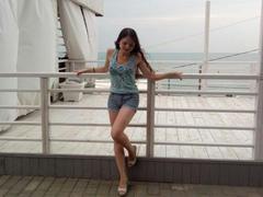 MalaniSweety - female with brown hair and  small tits webcam at ImLive