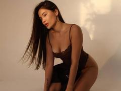 MaliaTurrey - female with brown hair and  big tits webcam at xLoveCam
