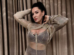 Malina-Lay - female with black hair webcam at xLoveCam