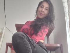 MalishkaFox - female with black hair webcam at xLoveCam