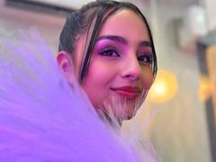 MALLORYKISSENBuddy - female with black hair webcam at ImLive