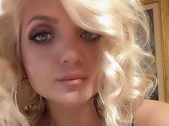 Malvvy - female webcam at xLoveCam