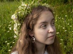 MandiBouie - female with brown hair and  big tits webcam at xLoveCam