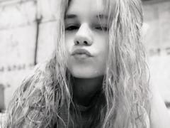 MandyBrooks - female webcam at xLoveCam