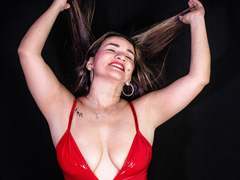 ManuelaMature - female with brown hair and  small tits webcam at xLoveCam