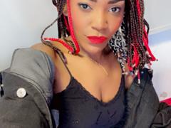 MaraBijoux - female with black hair and  small tits webcam at xLoveCam