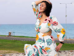 Rose4all - female with brown hair webcam at LiveJasmin