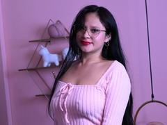 MaraVixen - female with black hair and  big tits webcam at xLoveCam