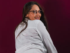 MarciaMuller - female with brown hair webcam at xLoveCam