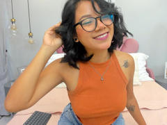 MarcyOlson - female with black hair and  small tits webcam at ImLive