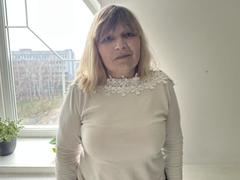 MargaretRitchie - blond female with  big tits webcam at xLoveCam