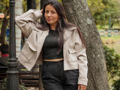 MargarettCooper - female with black hair webcam at LiveJasmin