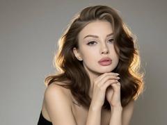 MargertRedFlower - female with brown hair webcam at xLoveCam
