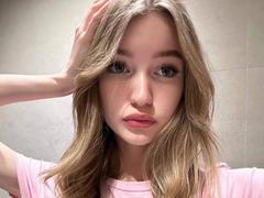MargeryDoster - blond female webcam at xLoveCam