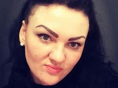 MargoLissss - female with brown hair and  big tits webcam at xLoveCam