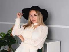 MargoReeves - blond female with  small tits webcam at LiveJasmin